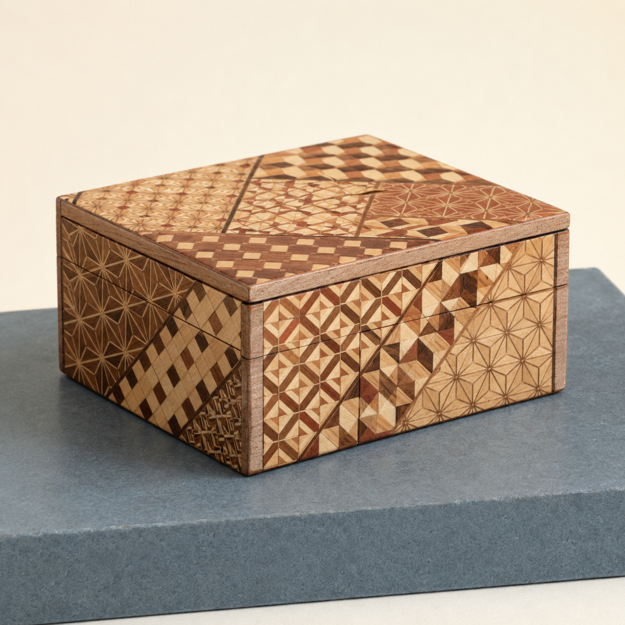 Yamamoto Woodworks Yosegi Zaiku Pen Case – Hishi Pattern